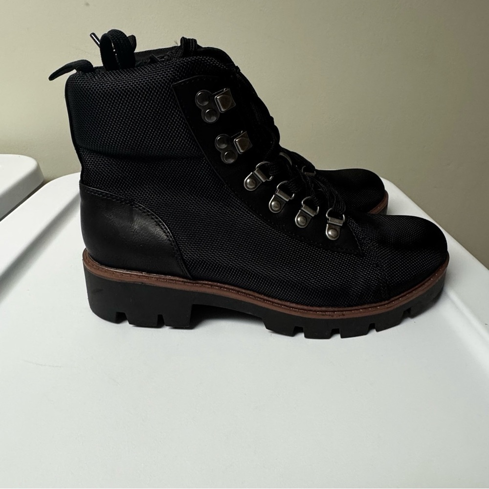 Cliffs by White Mountain Maximal Bootie Black Size 7 1/2 - Picture 2 of 9